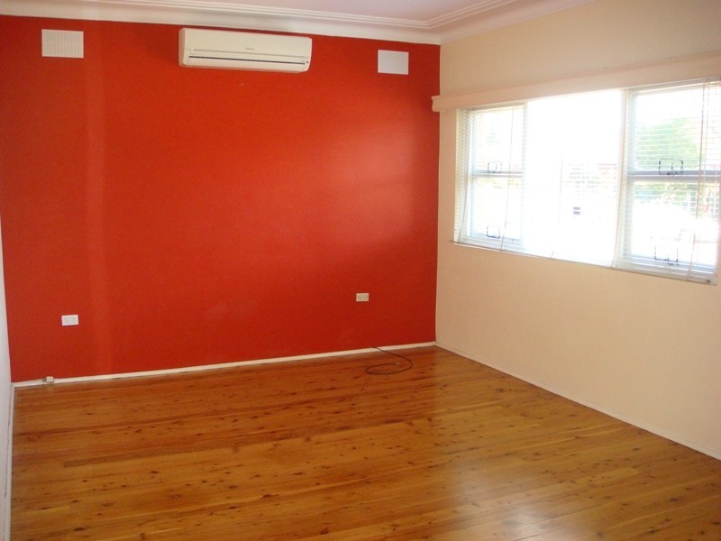 30 Camellia Circle, Woy Woy NSW 2256