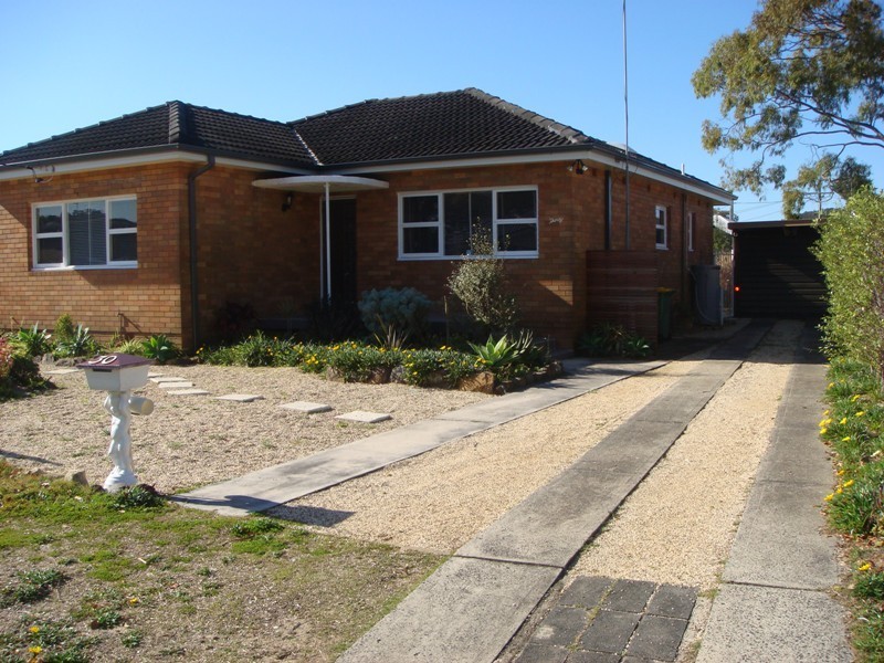 30 Camellia Circle, Woy Woy NSW 2256