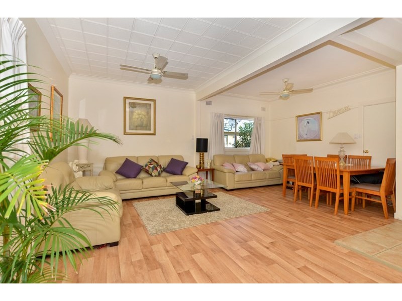 6 Norman Street, Umina Beach NSW 2257