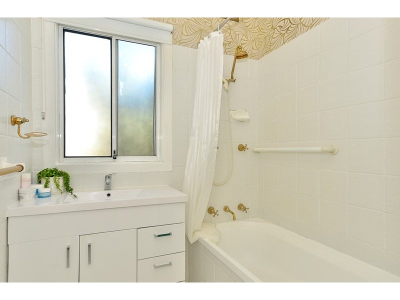 6 Norman Street, Umina Beach NSW 2257