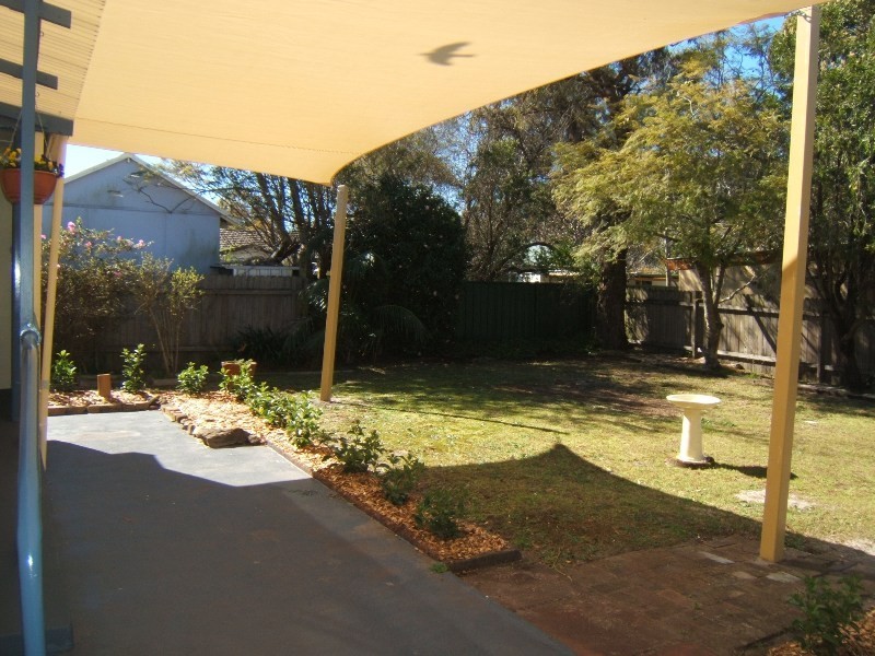 24 Springwood Avenue, Blackwall NSW 2256