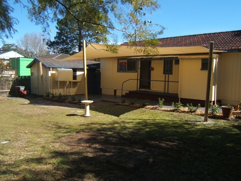 24 Springwood Avenue, Blackwall NSW 2256