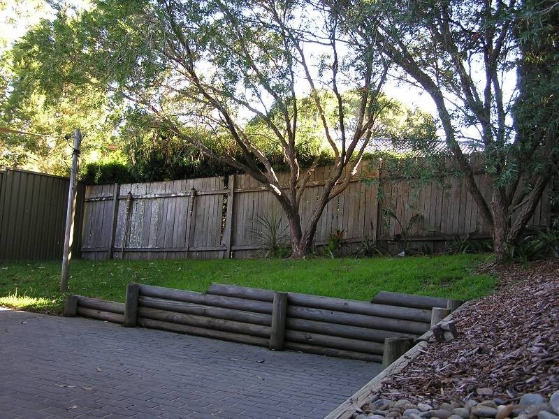 12B Judy Anne Close, Green Point NSW 2251