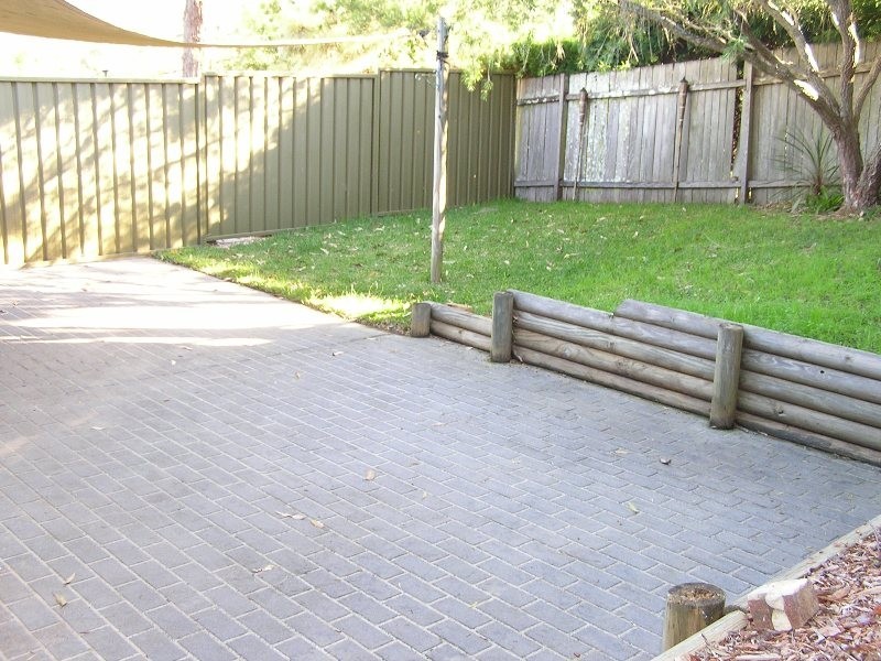 12B Judy Anne Close, Green Point NSW 2251