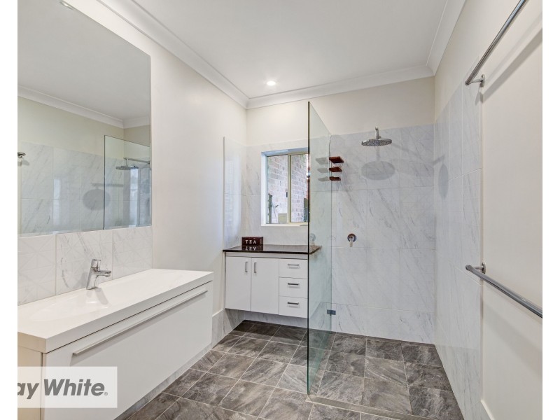 33 The Palisade, Umina Beach NSW 2257