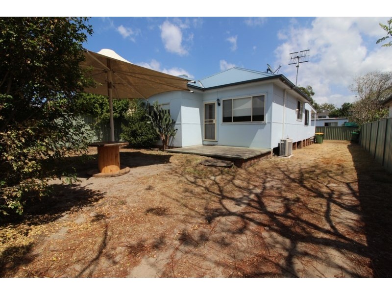 27 Barrenjoey Road, Ettalong Beach NSW 2257