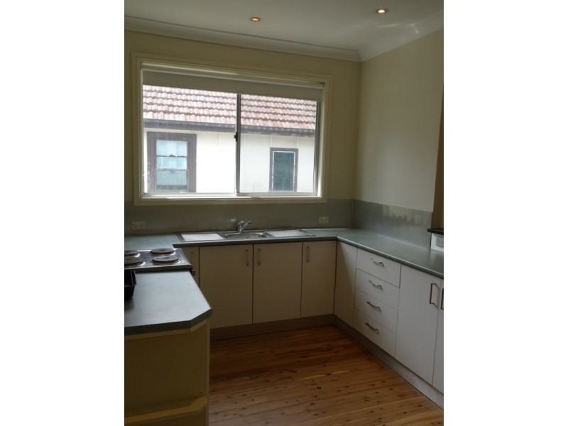 27 Barrenjoey Road, Ettalong Beach NSW 2257