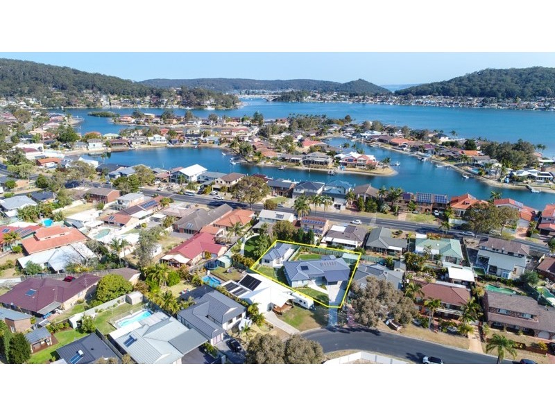 11 Marina View Parade, St Huberts Island NSW 2257