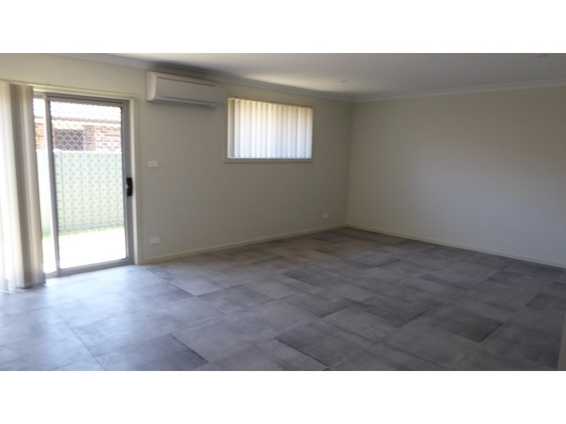 2/446 Ocean Beach Road, Umina Beach NSW 2257