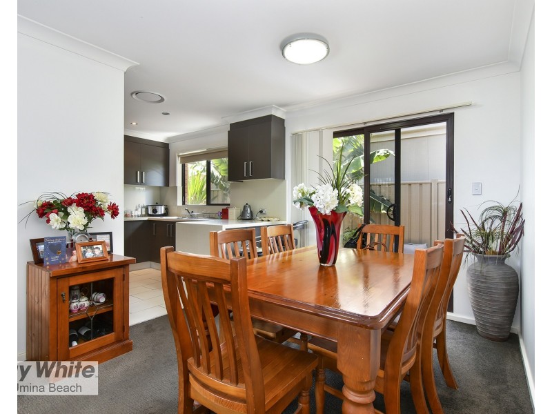 2/27 South Street, Umina Beach NSW 2257