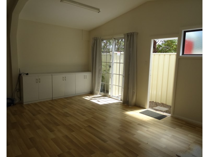 15B Waterloo Avenue, Woy Woy NSW 2256