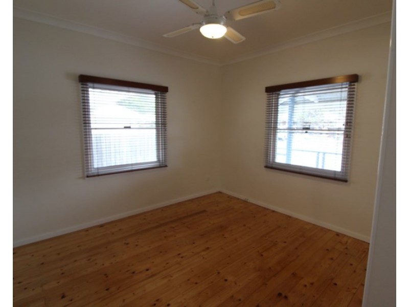 80 Adelaide Avenue, Umina Beach NSW 2257