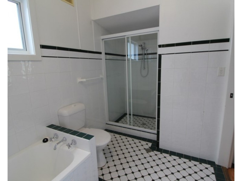 80 Adelaide Avenue, Umina Beach NSW 2257