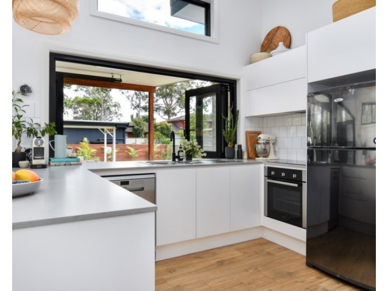 15 Wyoming Street, Blackwall NSW 2256