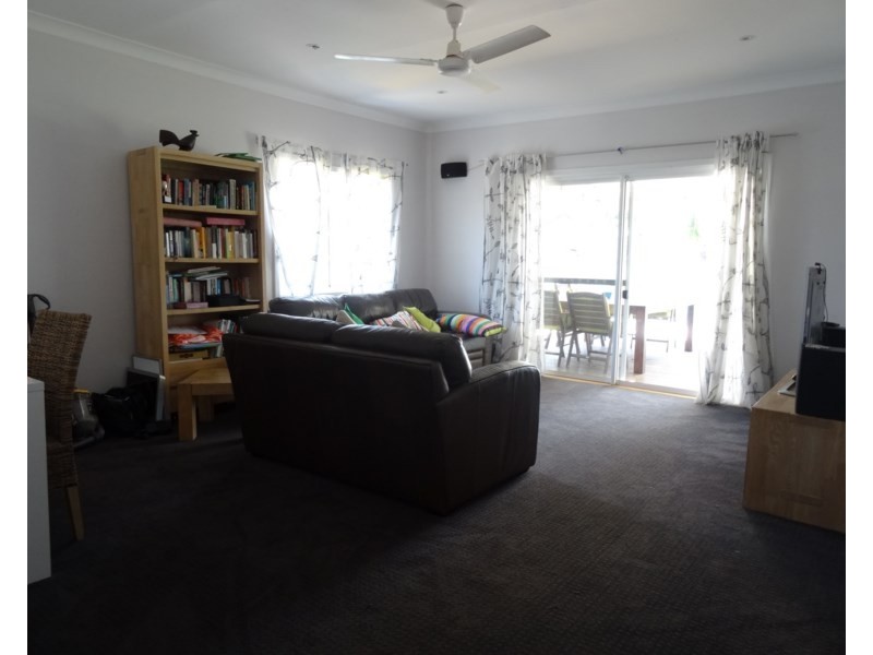 1 Crown Road, Umina Beach NSW 2257