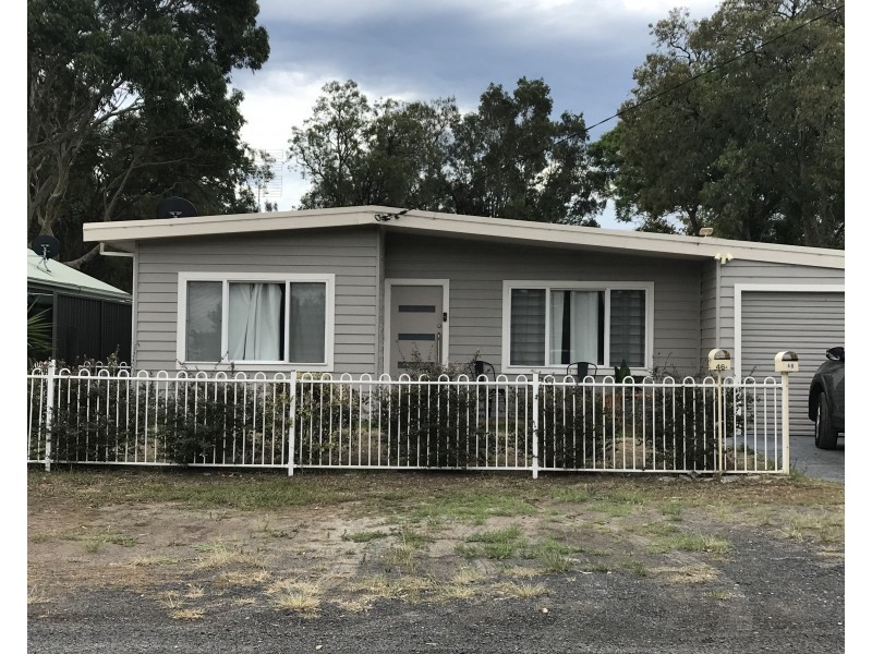 46 Boronia Avenue, Woy Woy NSW 2256