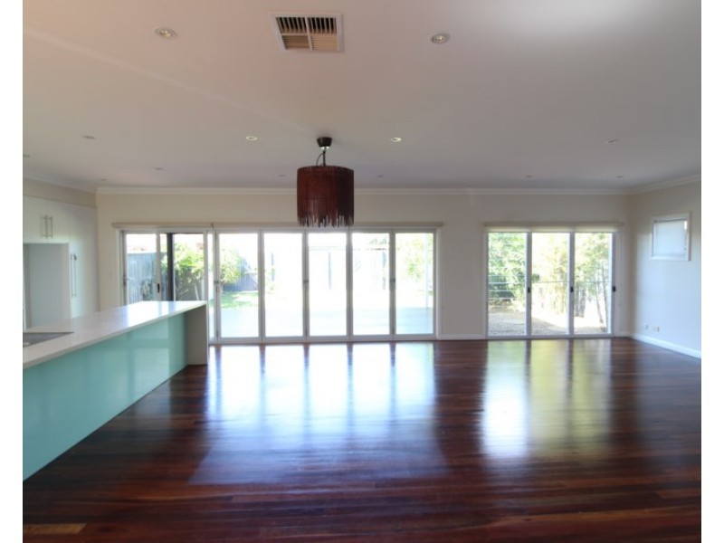 52 Cambridge Street, Umina Beach NSW 2257