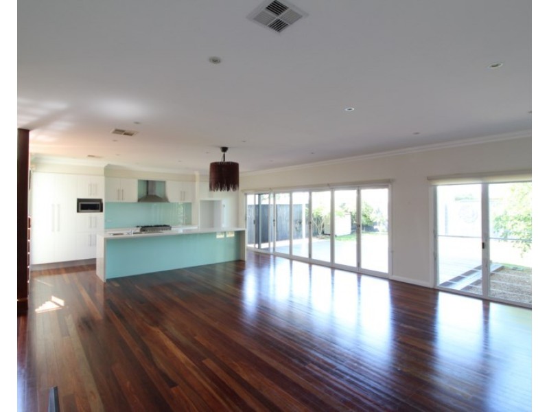 52 Cambridge Street, Umina Beach NSW 2257