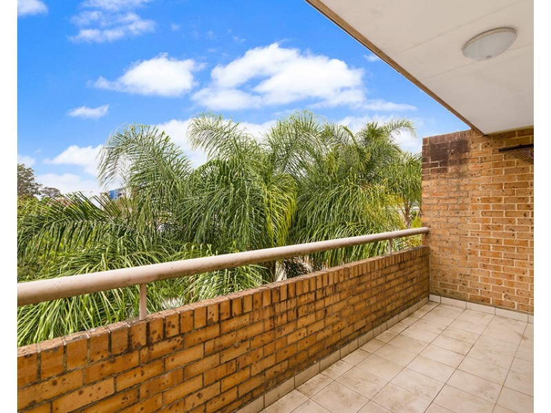 15/23-27 Hills Street, Gosford NSW 2250
