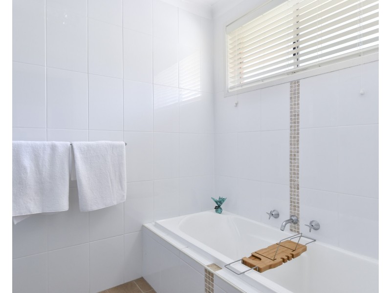 5 Admiralty Place, Umina Beach NSW 2257