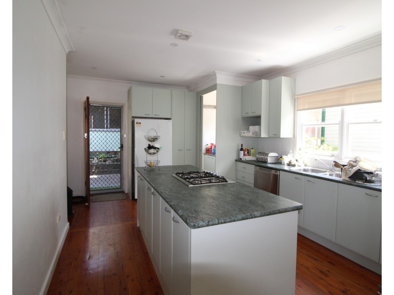 42 Taylor Street, Woy Woy Bay NSW 2256