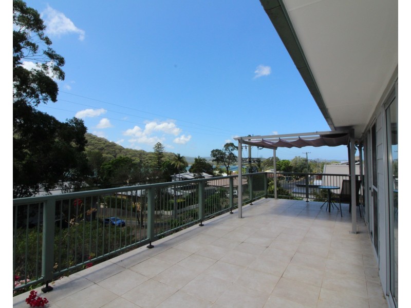 42 Taylor Street, Woy Woy Bay NSW 2256