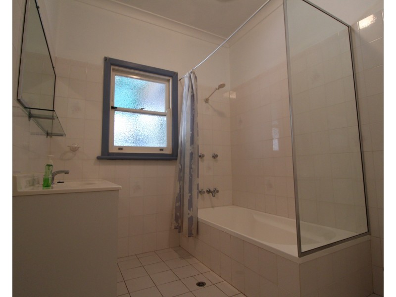 42 Taylor Street, Woy Woy Bay NSW 2256