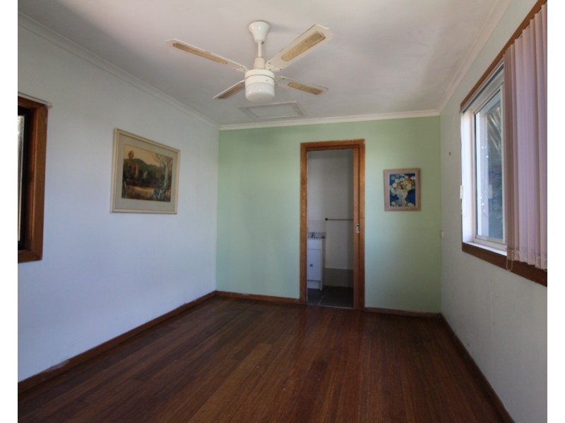 42 Taylor Street, Woy Woy Bay NSW 2256