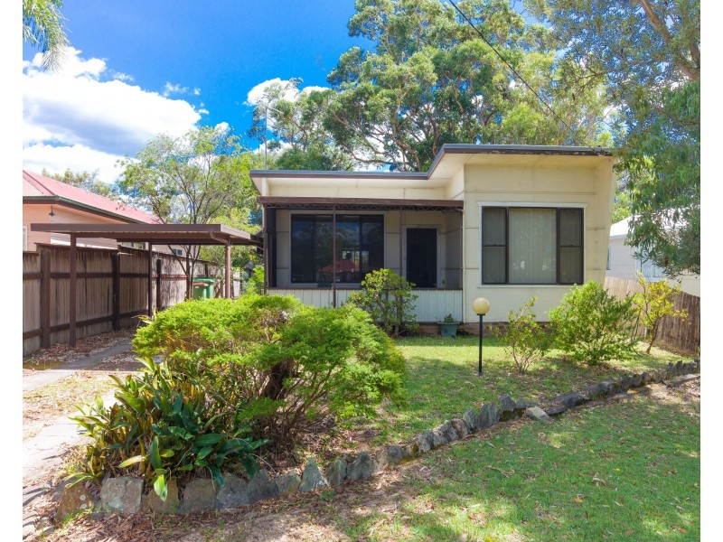 27 Hobart Avenue, Umina Beach NSW 2257