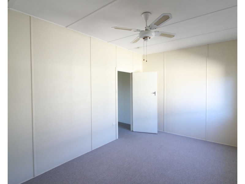 27 Hobart Avenue, Umina Beach NSW 2257