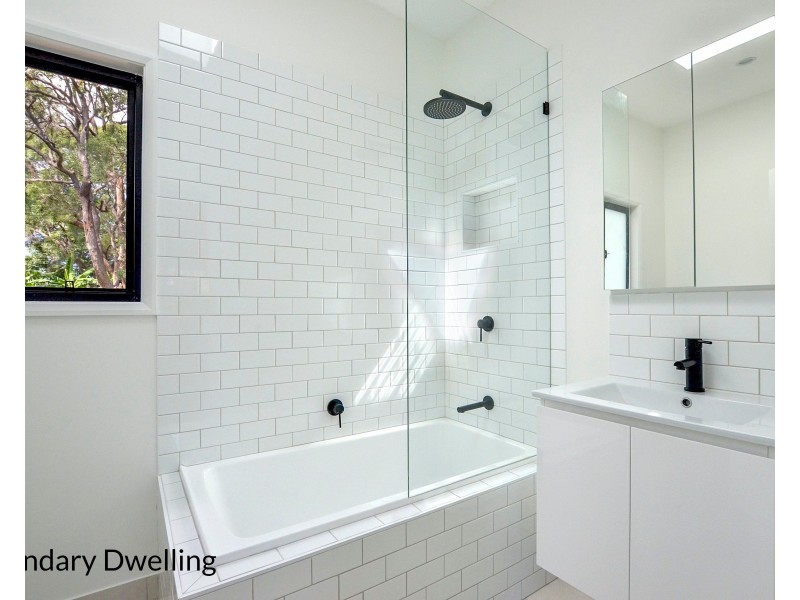 15 Wyoming Street, Blackwall NSW 2256