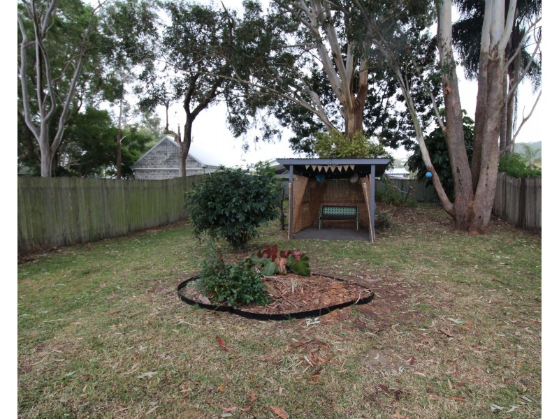 16 Trafalgar Avenue, Woy Woy NSW 2256