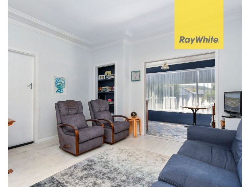 7 Rawson Road, Woy Woy NSW 2256