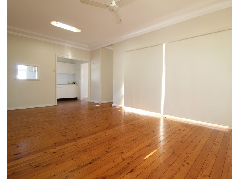 2 Welcome Street, Woy Woy NSW 2256