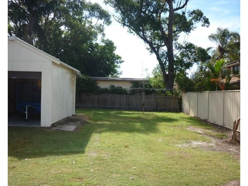 12 Picnic Parade, Ettalong Beach NSW 2257