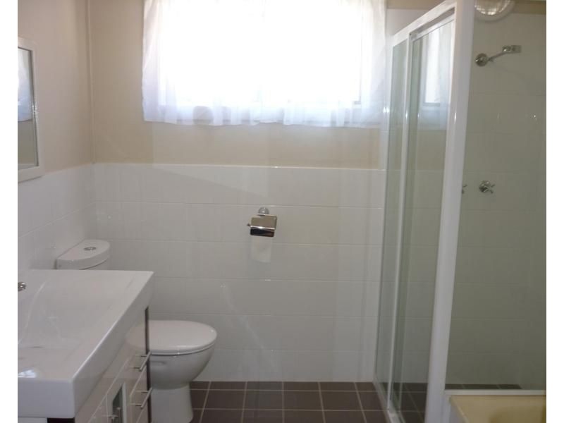 12 Picnic Parade, Ettalong Beach NSW 2257