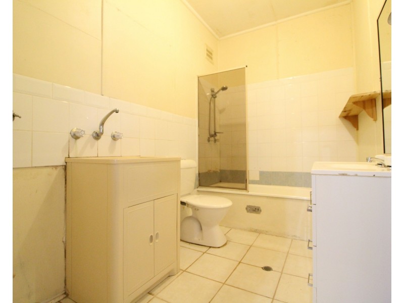 52 Dunalban Avenue, Woy Woy NSW 2256