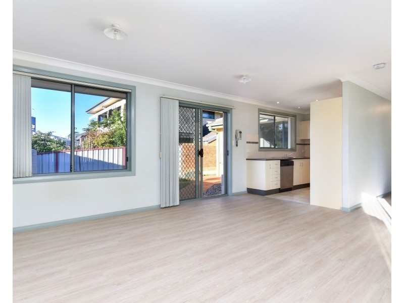2/62 Victoria Road, Woy Woy NSW 2256