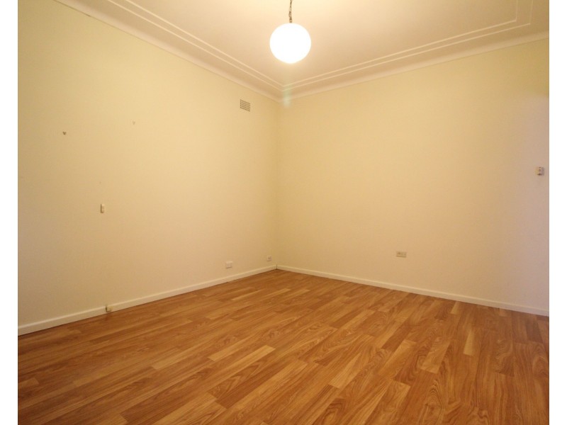 9 Cambridge Street, Umina Beach NSW 2257