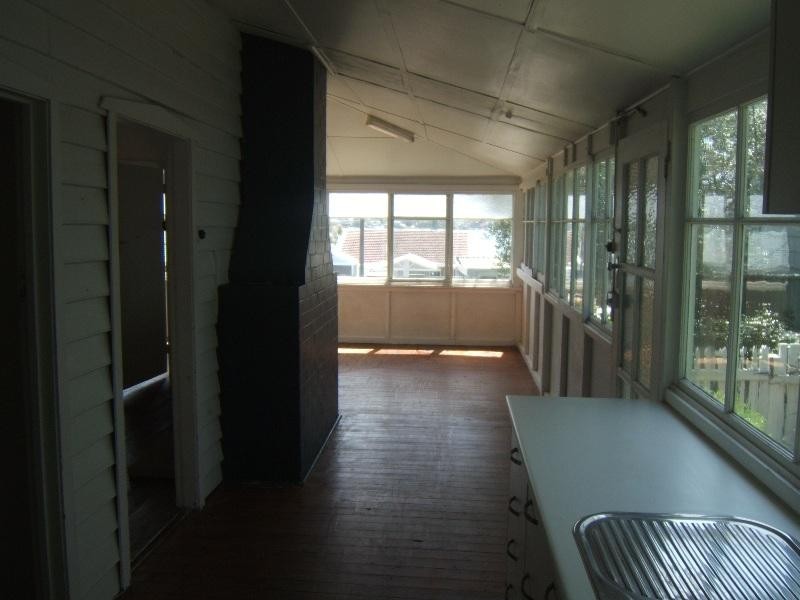 8 Cedar Crescent, Blackwall NSW 2256