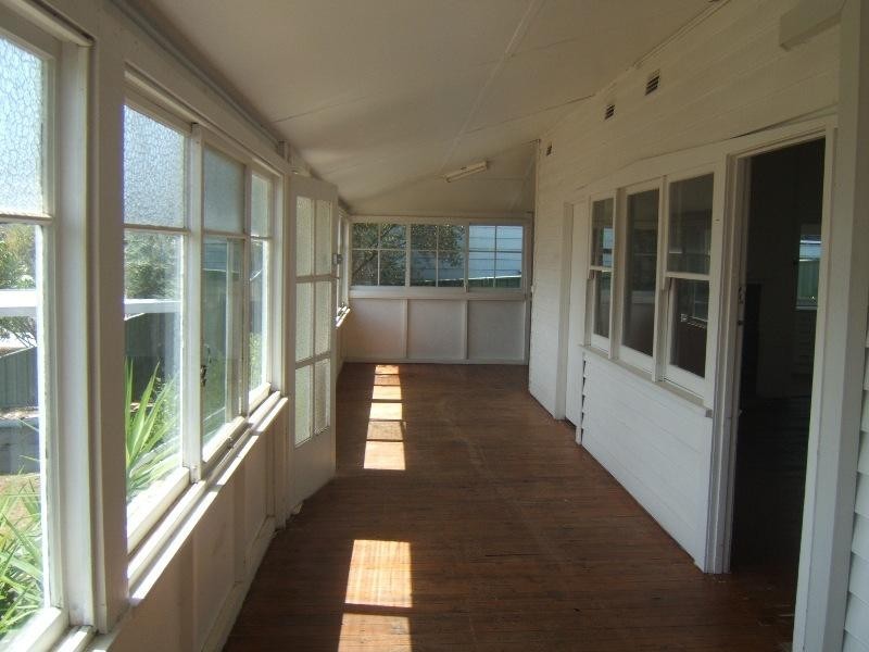 8 Cedar Crescent, Blackwall NSW 2256