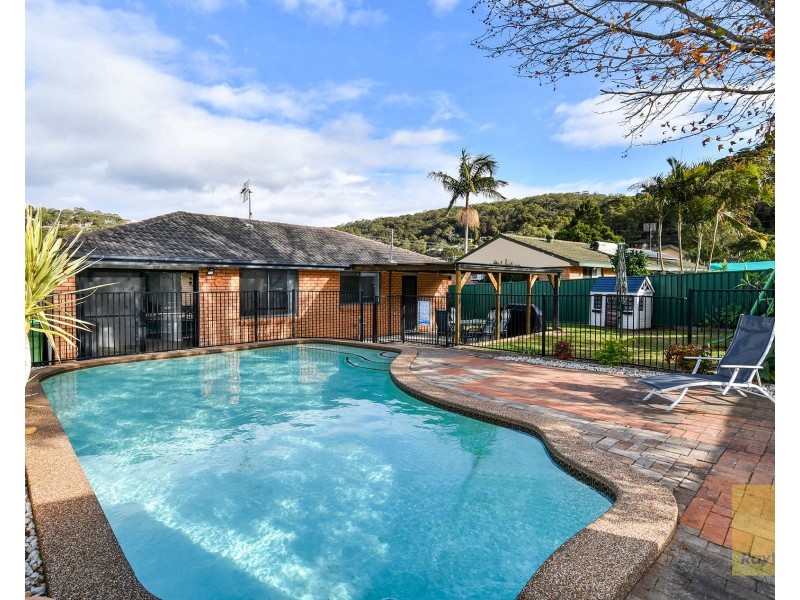 8 Karingal Close, Woy Woy NSW 2256