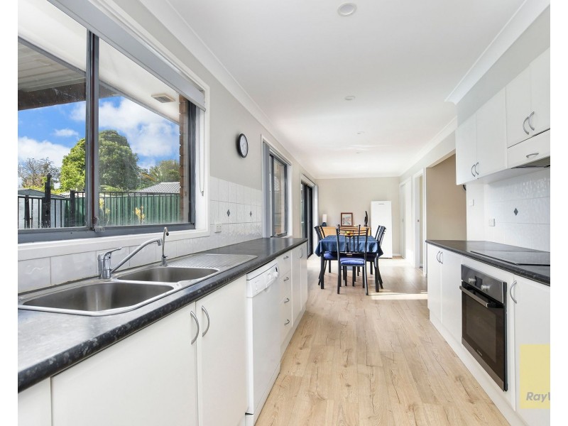 8 Karingal Close, Woy Woy NSW 2256