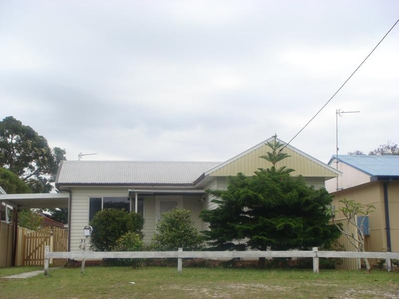 31 Carrington Street, Woy Woy NSW 2256