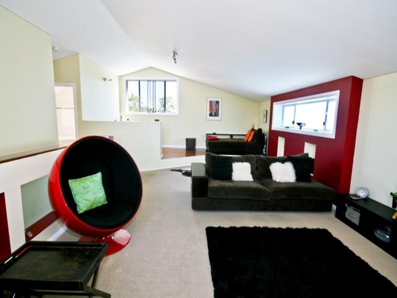 13 Hobart Avenue, Umina Beach NSW 2257