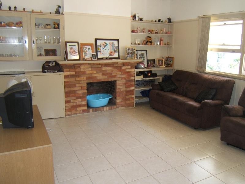 49 Broken Bay Road, Ettalong Beach NSW 2257