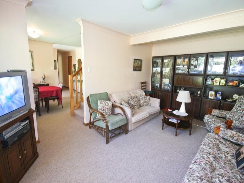 24 Hillview Street, Woy Woy NSW 2256