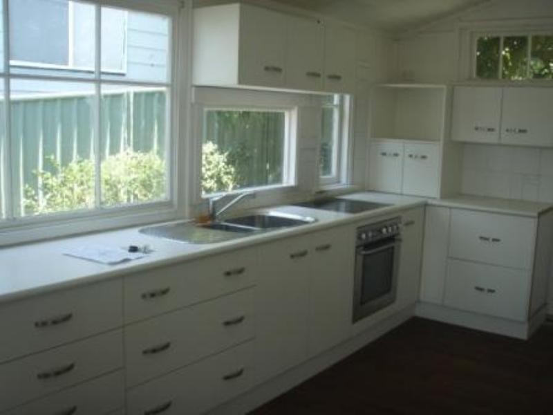 8 Cedar Crescent, Blackwall NSW 2256