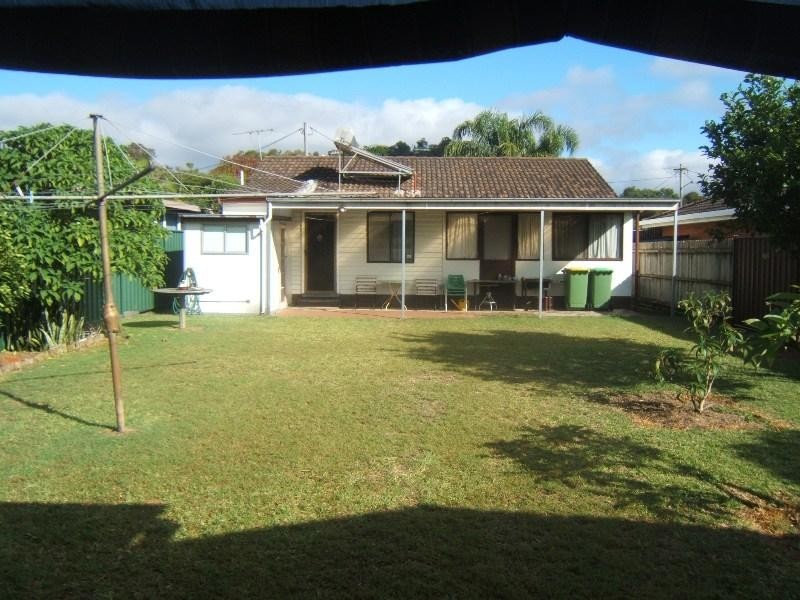 32 Honeysuckle Street, Umina Beach NSW 2257