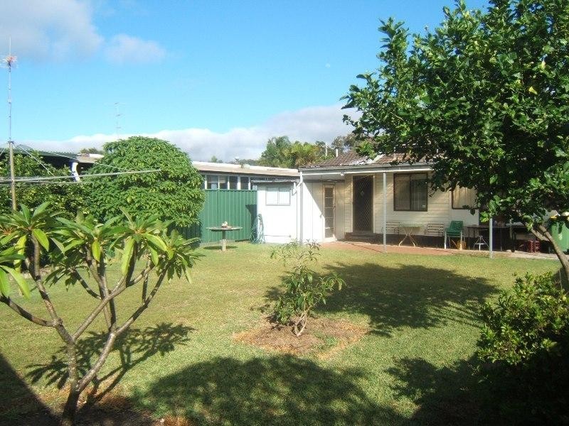 32 Honeysuckle Street, Umina Beach NSW 2257